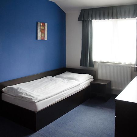 Garni Hotel Fellini Žiar nad Hronom Habitación foto