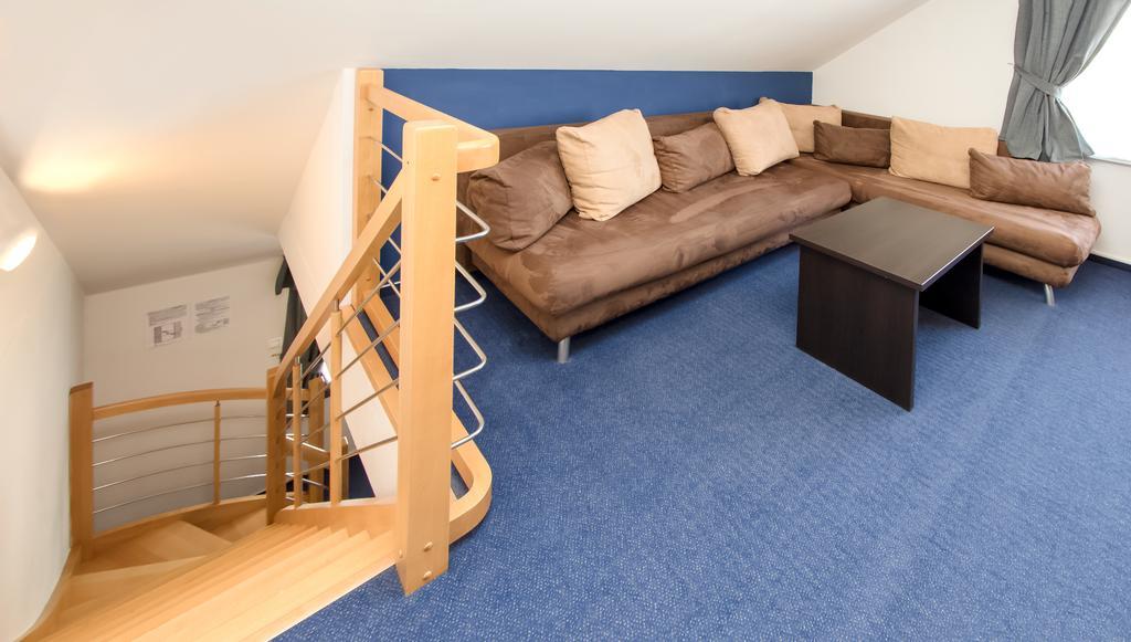Garni Hotel Fellini Žiar nad Hronom Habitación foto