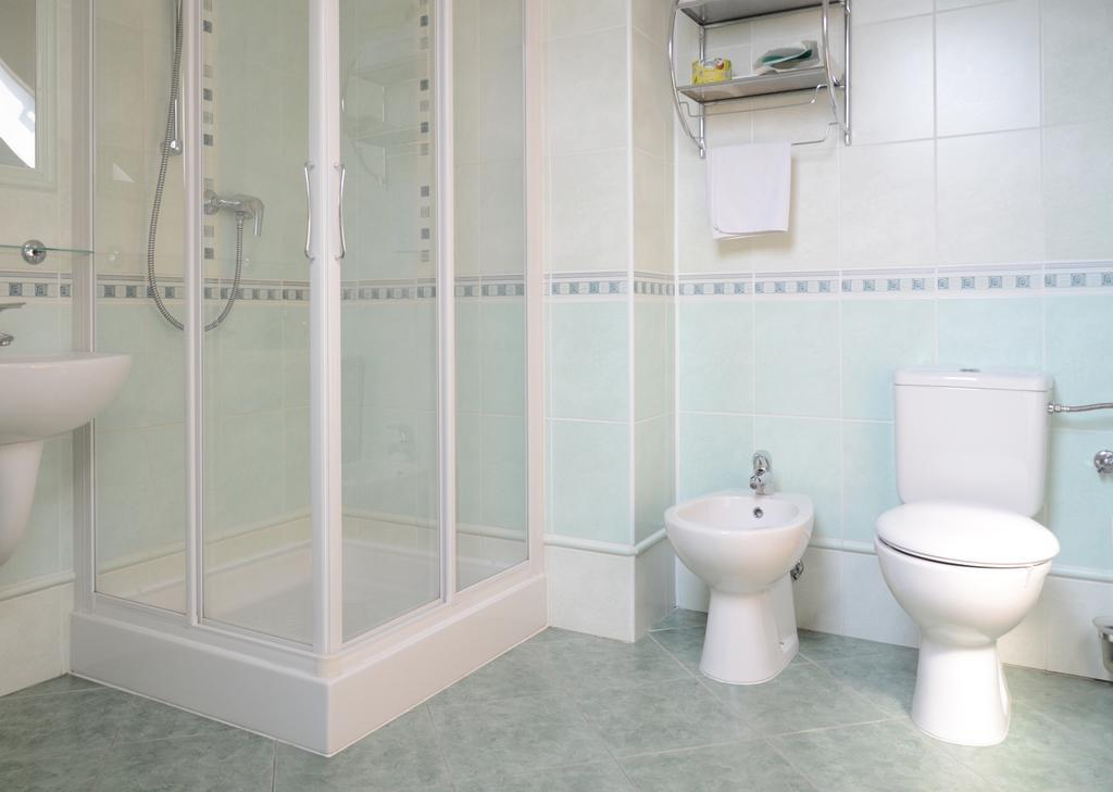 Garni Hotel Fellini Žiar nad Hronom Habitación foto